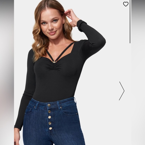 LONG SLEEVE STRAP DETAIL TOP - Picture 4 of 7